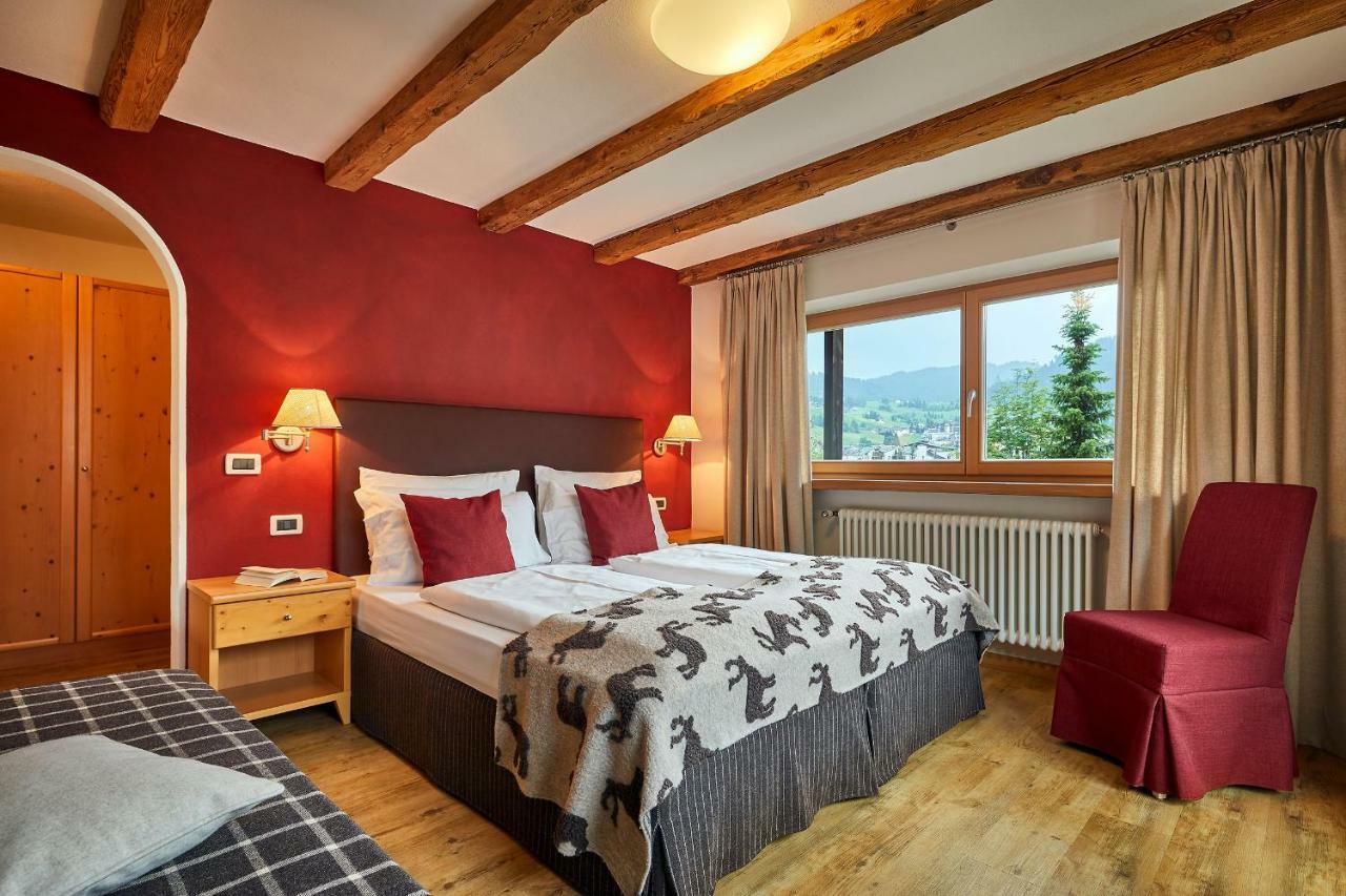 Garni Karin Aparthotel Corvara In Badia Exterior photo