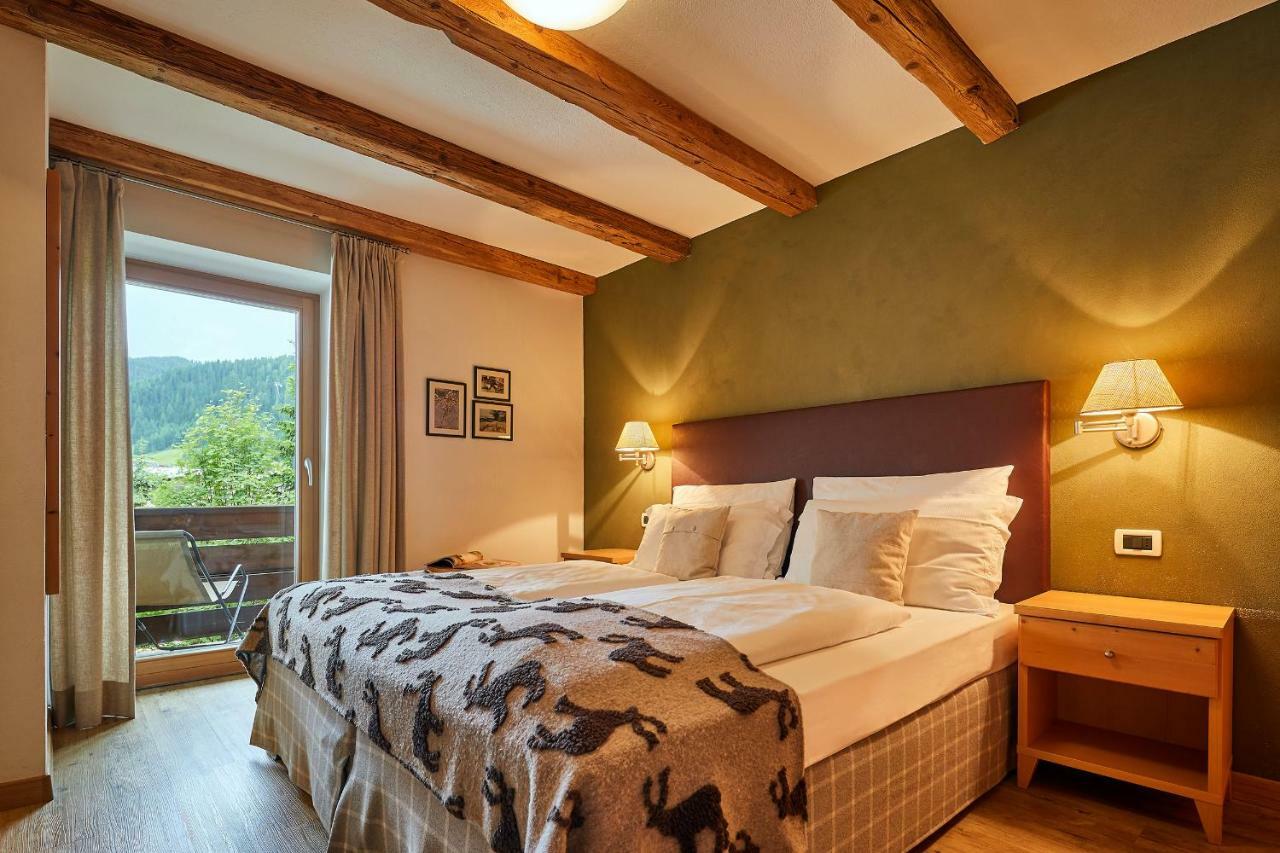 Garni Karin Aparthotel Corvara In Badia Exterior photo
